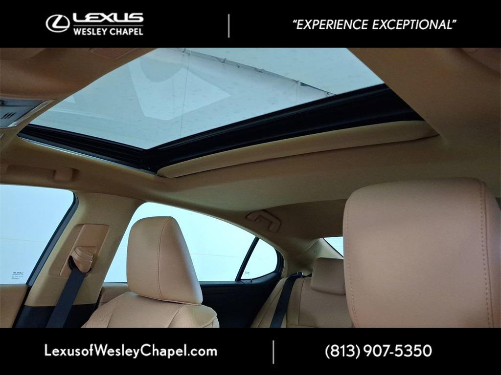 new 2025 Lexus ES 350 car, priced at $48,450