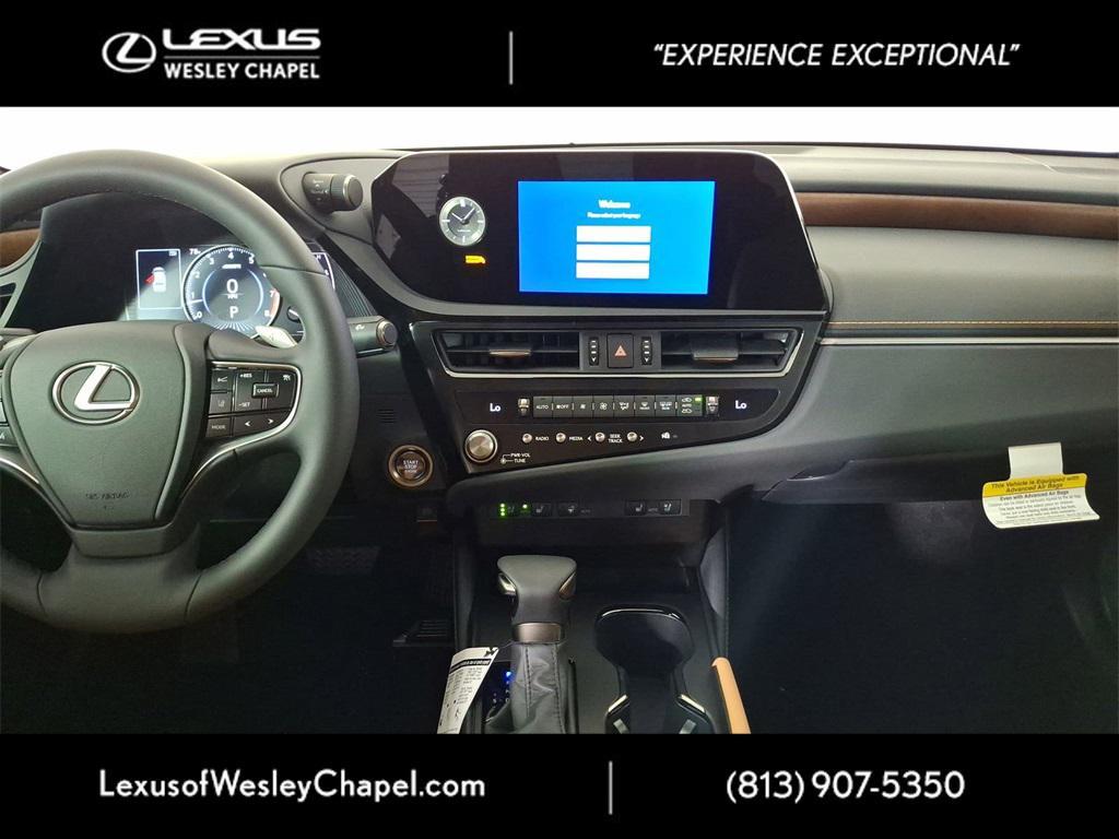 new 2025 Lexus ES 350 car, priced at $48,450