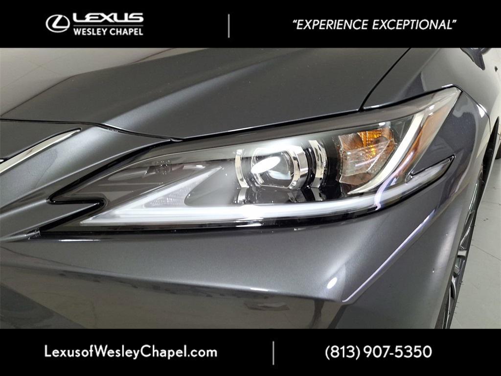 new 2025 Lexus ES 350 car, priced at $48,450