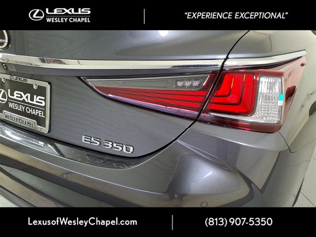 new 2025 Lexus ES 350 car, priced at $48,450