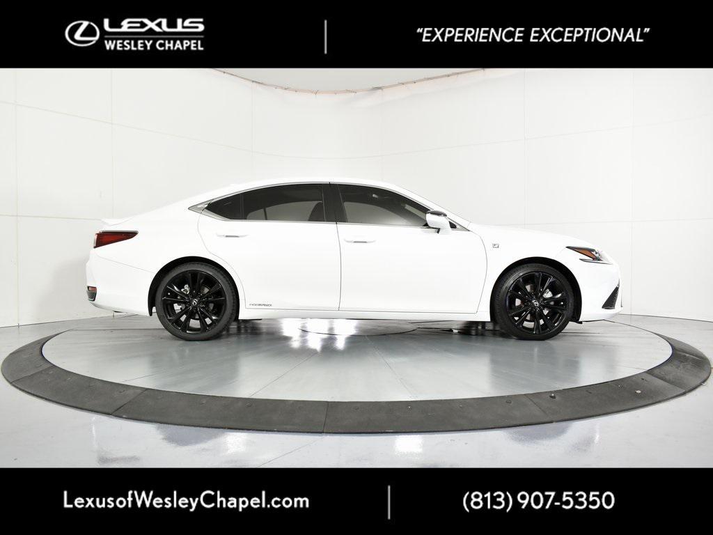 used 2022 Lexus ES 300h car, priced at $35,990