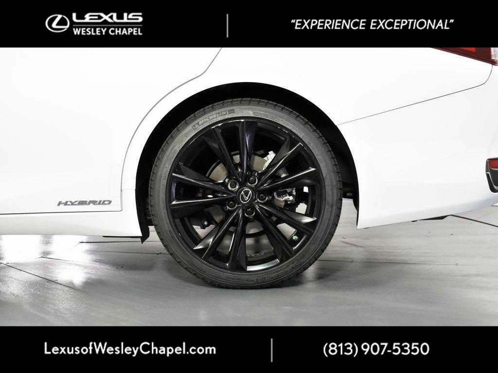 used 2022 Lexus ES 300h car, priced at $35,990