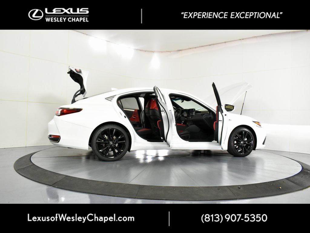 used 2022 Lexus ES 300h car, priced at $35,990