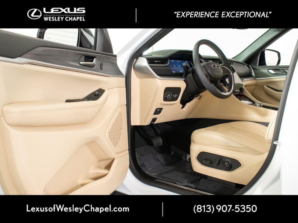 used 2024 Jeep Grand Cherokee L car, priced at $31,705