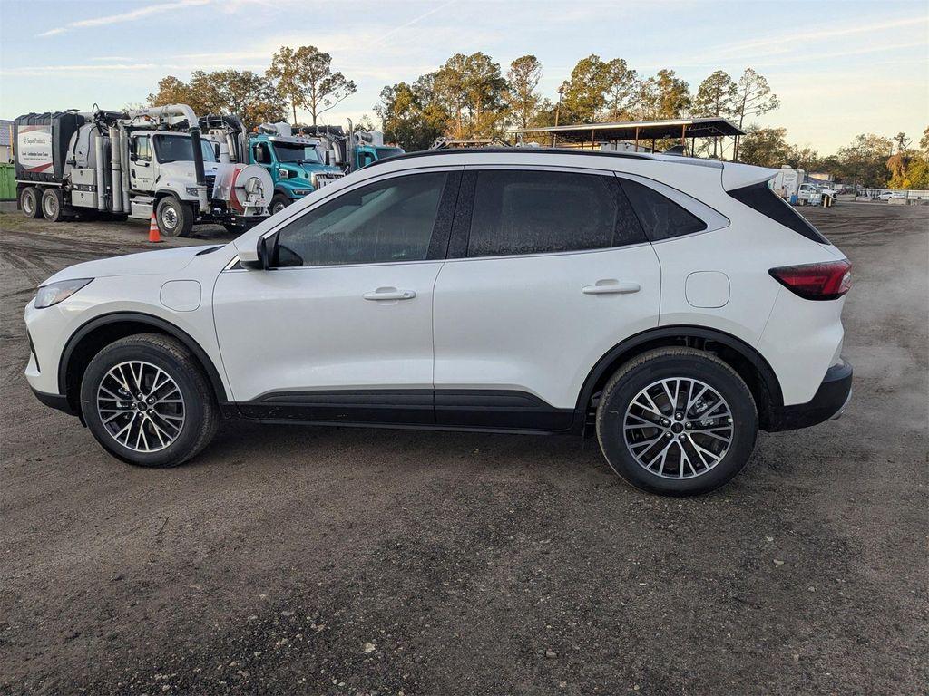 new 2026 Ford Escape PHEV car, priced at $33,435