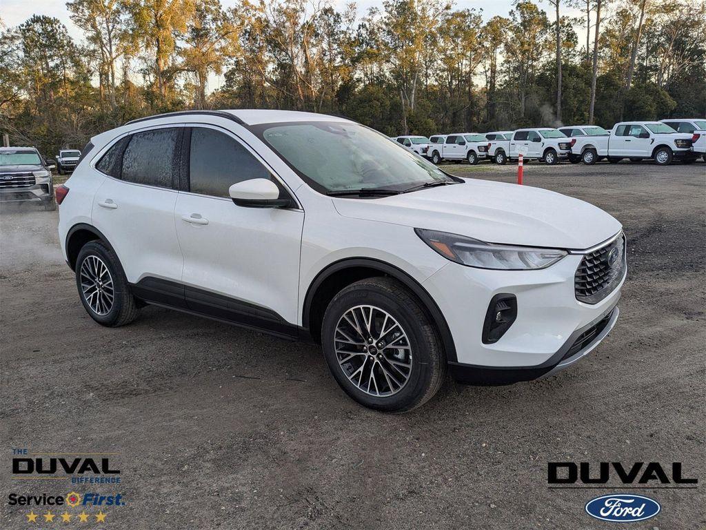 new 2026 Ford Escape PHEV car, priced at $33,435