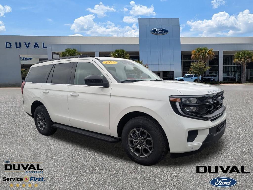 new 2025 Ford Expedition car, priced at $62,102