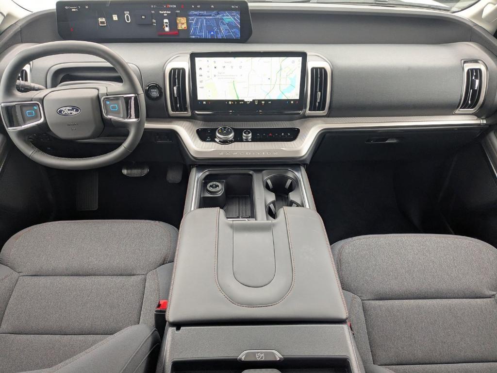 new 2025 Ford Expedition car, priced at $62,102