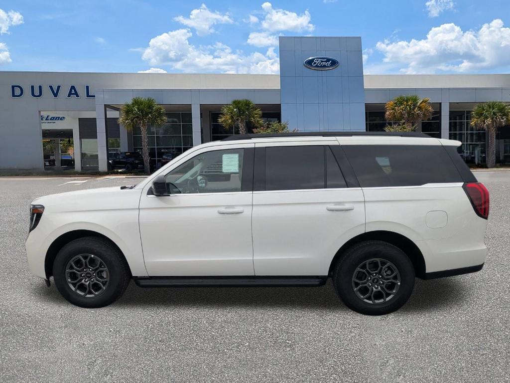 new 2025 Ford Expedition car, priced at $62,102