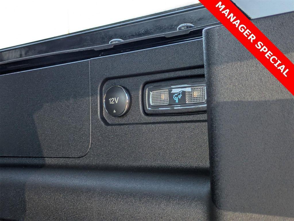 new 2025 Ford Bronco car, priced at $35,580