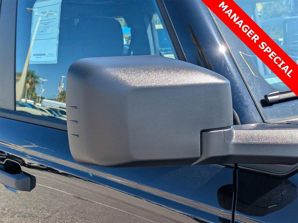 new 2025 Ford Bronco car, priced at $35,580