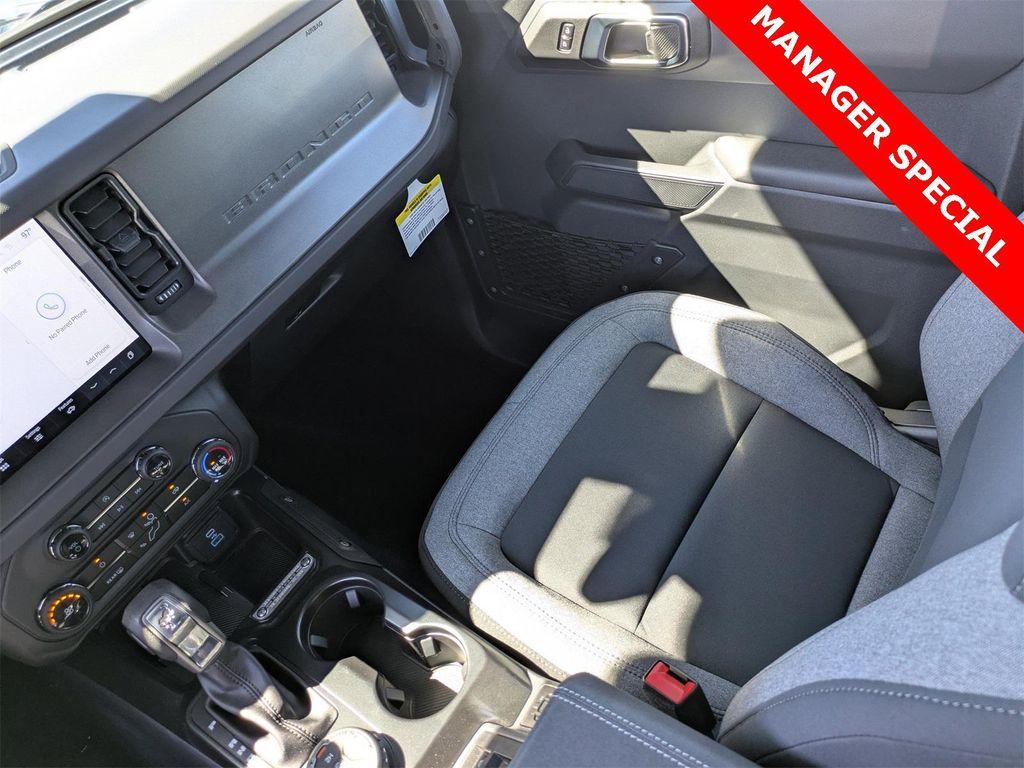 new 2025 Ford Bronco car, priced at $35,580