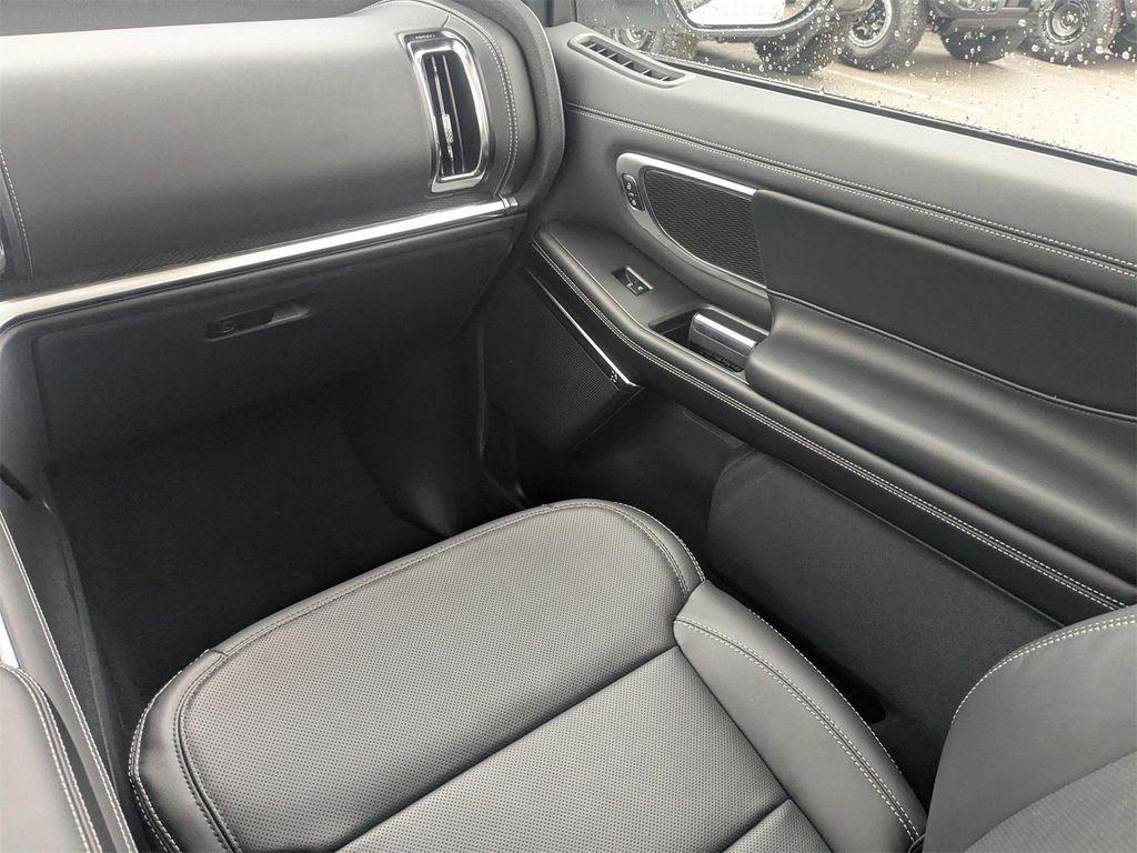 new 2025 Ford Expedition Max car, priced at $85,215