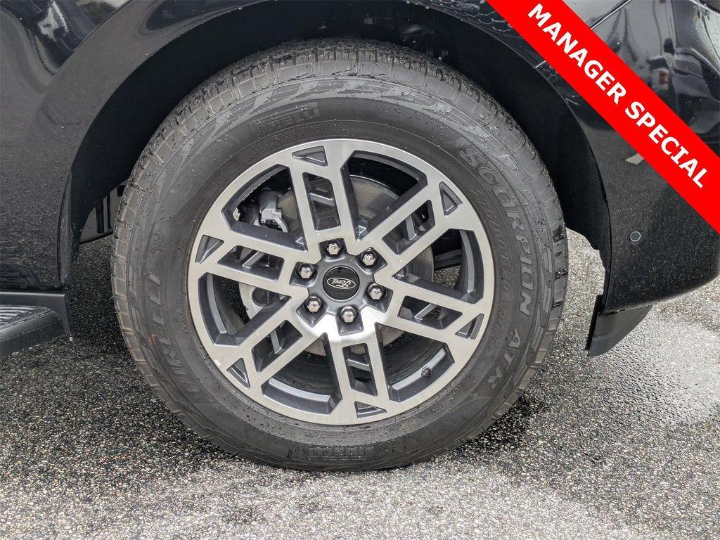 new 2025 Ford Expedition car, priced at $69,230