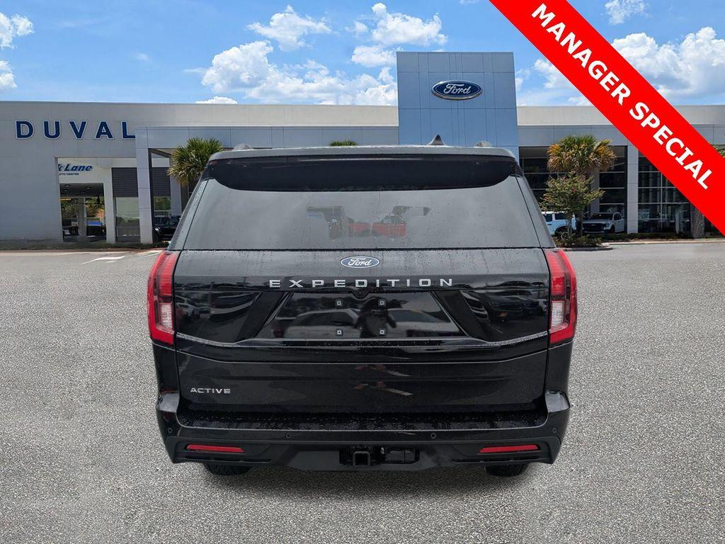 new 2025 Ford Expedition car, priced at $69,230