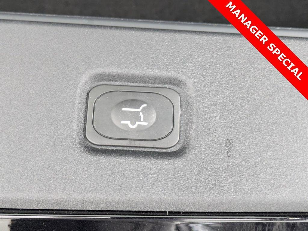 new 2025 Ford Expedition car, priced at $69,230