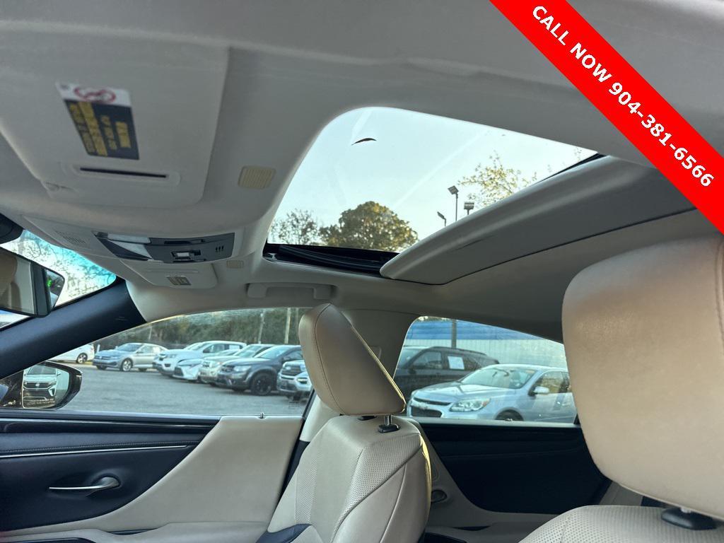 used 2021 Lexus ES 350 car, priced at $24,500