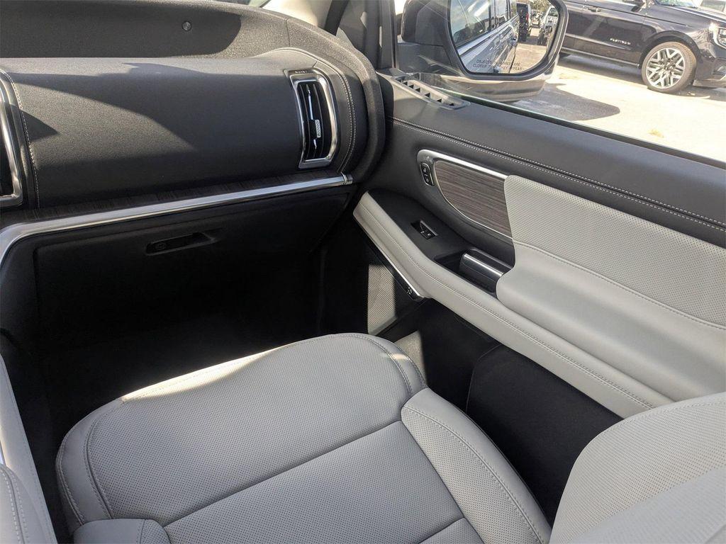 new 2025 Ford Expedition Max car, priced at $93,775