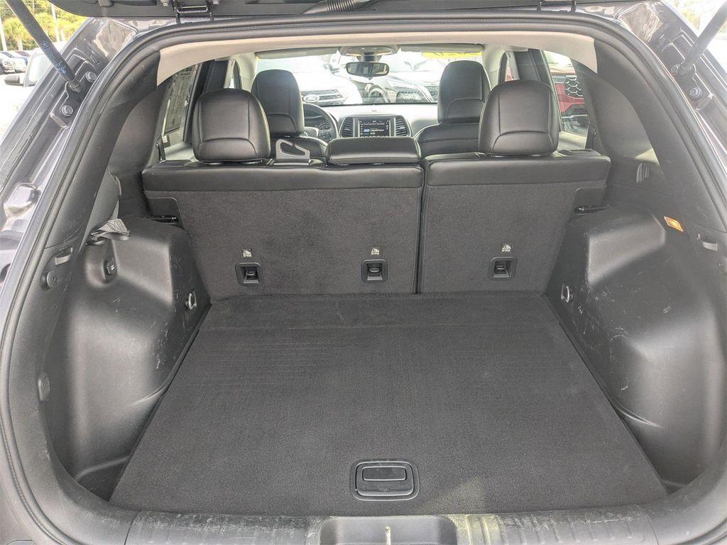 used 2020 Jeep Cherokee car, priced at $18,000