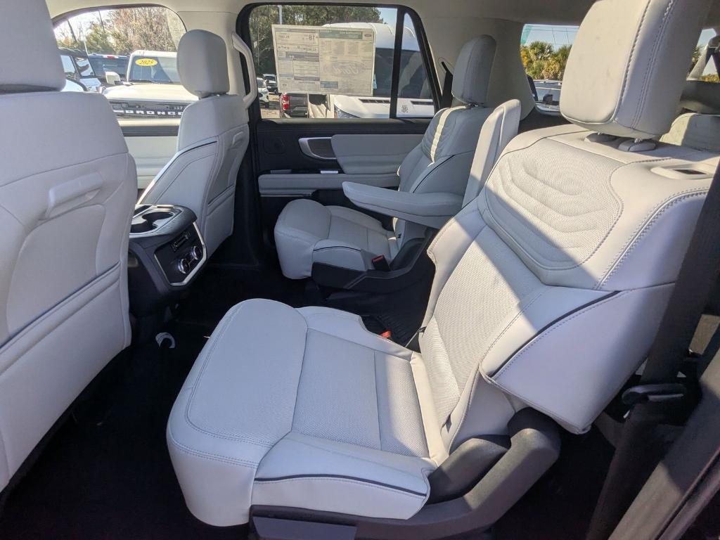 new 2025 Ford Expedition Max car, priced at $87,129