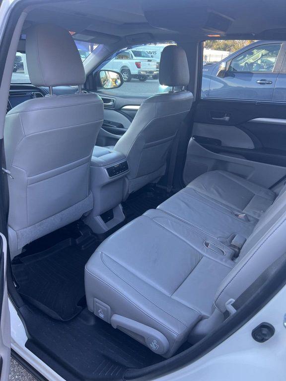 used 2015 Toyota Highlander car, priced at $16,999