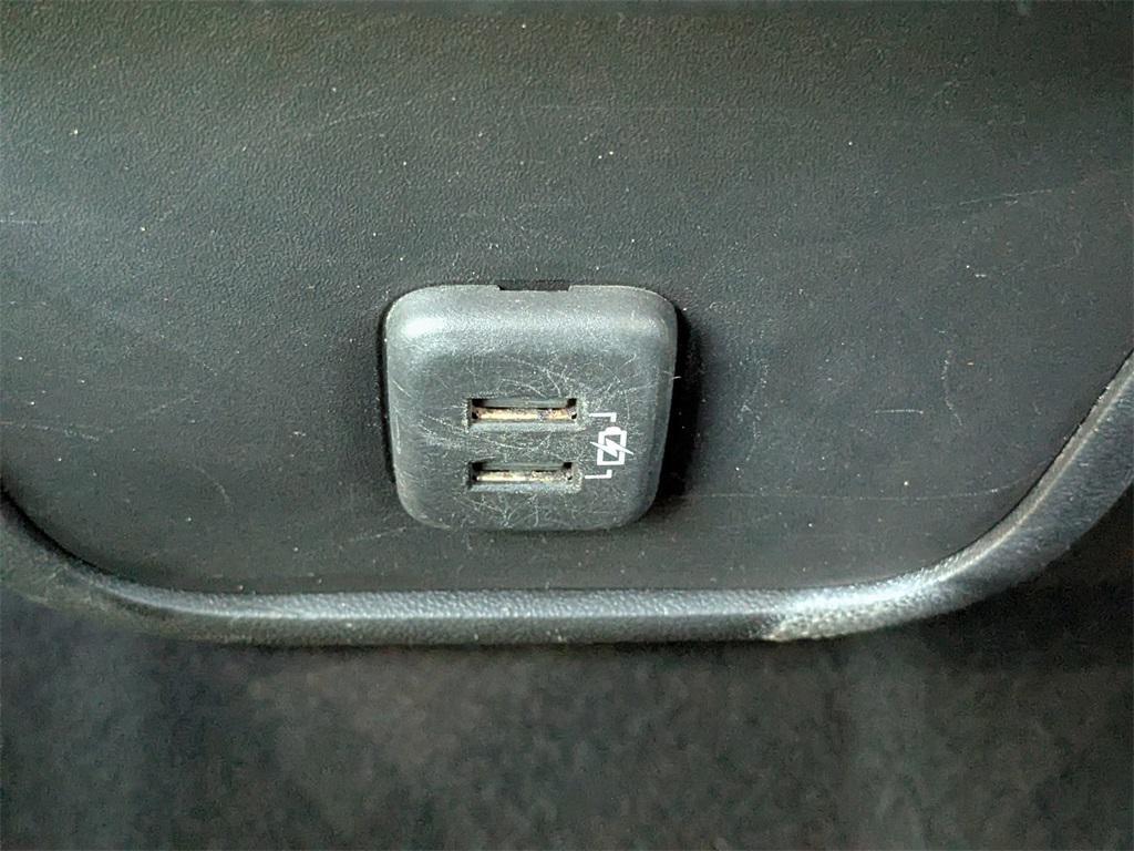 used 2023 Chevrolet Equinox car, priced at $15,999