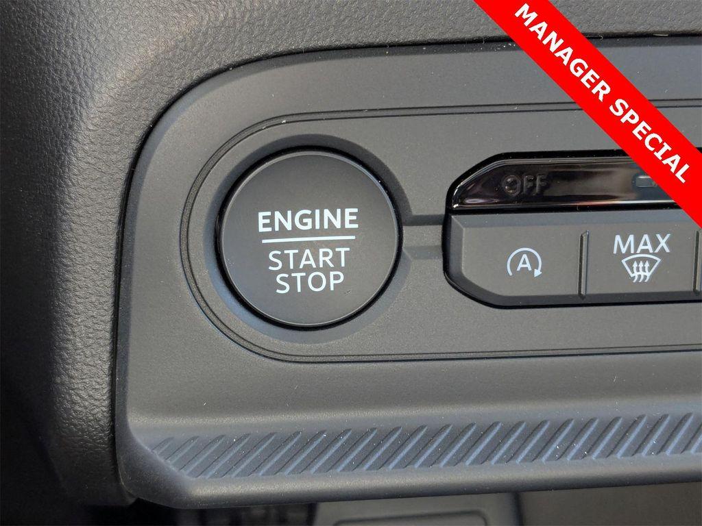 new 2025 Ford Bronco Sport car, priced at $31,656