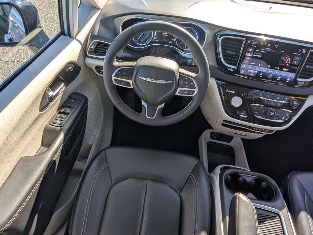 used 2024 Chrysler Pacifica car, priced at $24,500