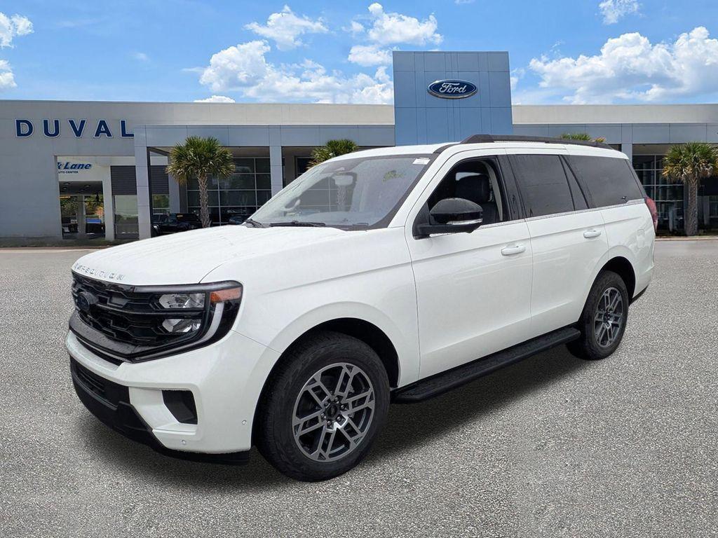 new 2025 Ford Expedition car, priced at $70,225