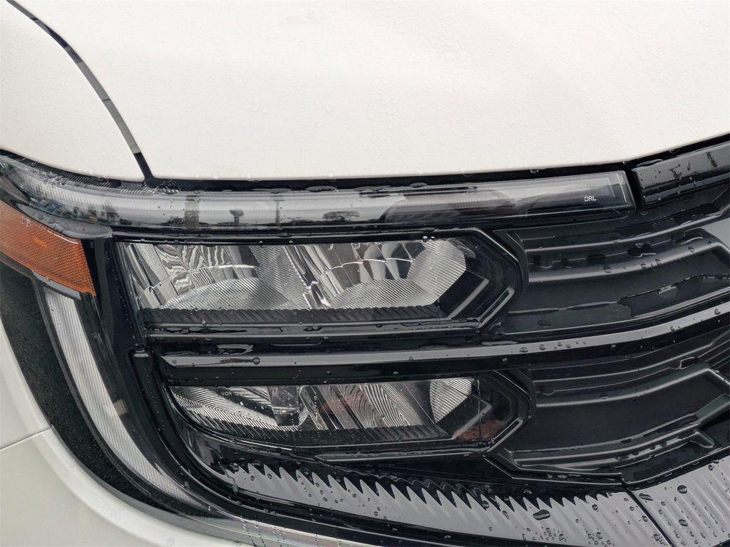 new 2025 Ford Expedition car, priced at $70,225