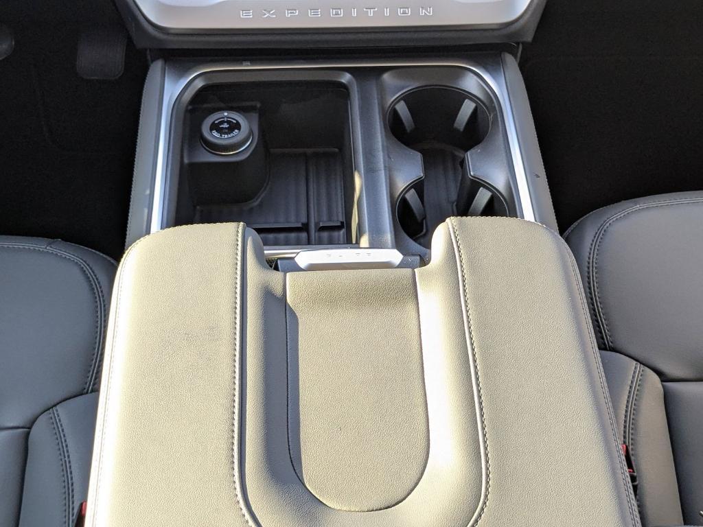 new 2026 Ford Expedition Max car, priced at $72,167