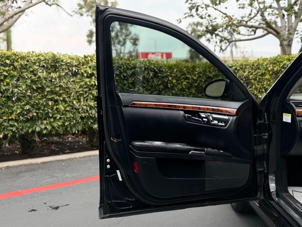 used 2007 Mercedes-Benz S-Class car, priced at $8,973