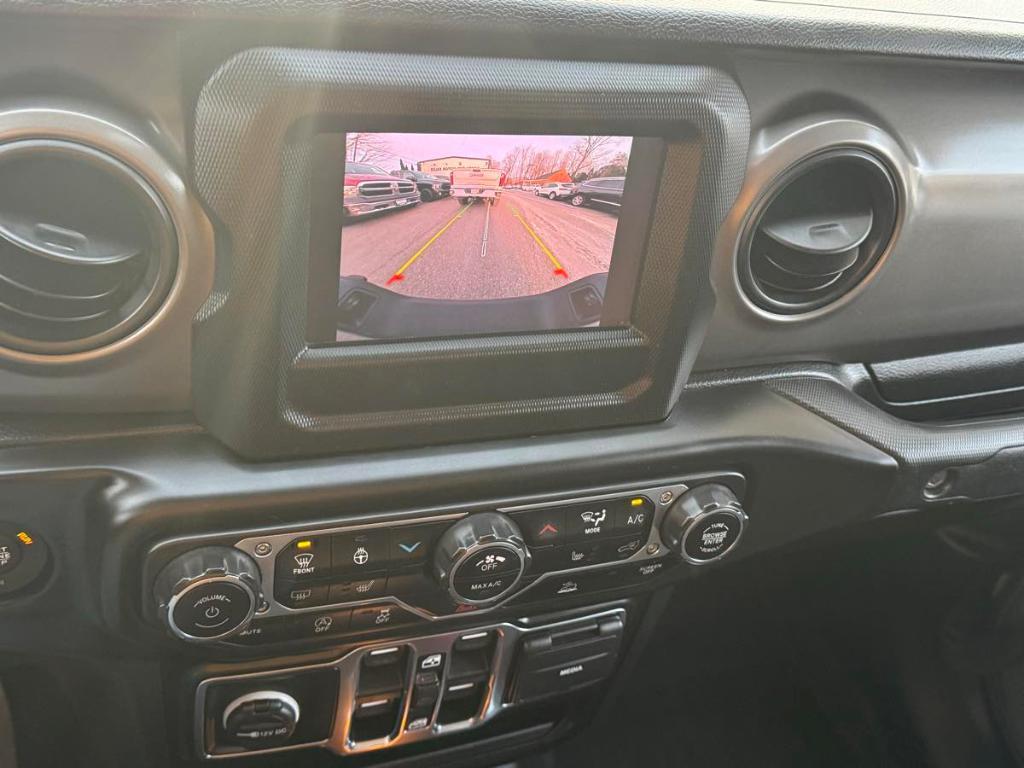 used 2022 Jeep Gladiator car, priced at $33,900