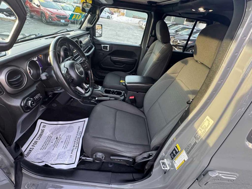 used 2022 Jeep Gladiator car, priced at $33,900