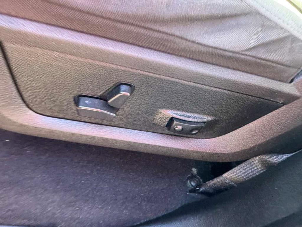 used 2022 Ram 1500 Classic car, priced at $39,900