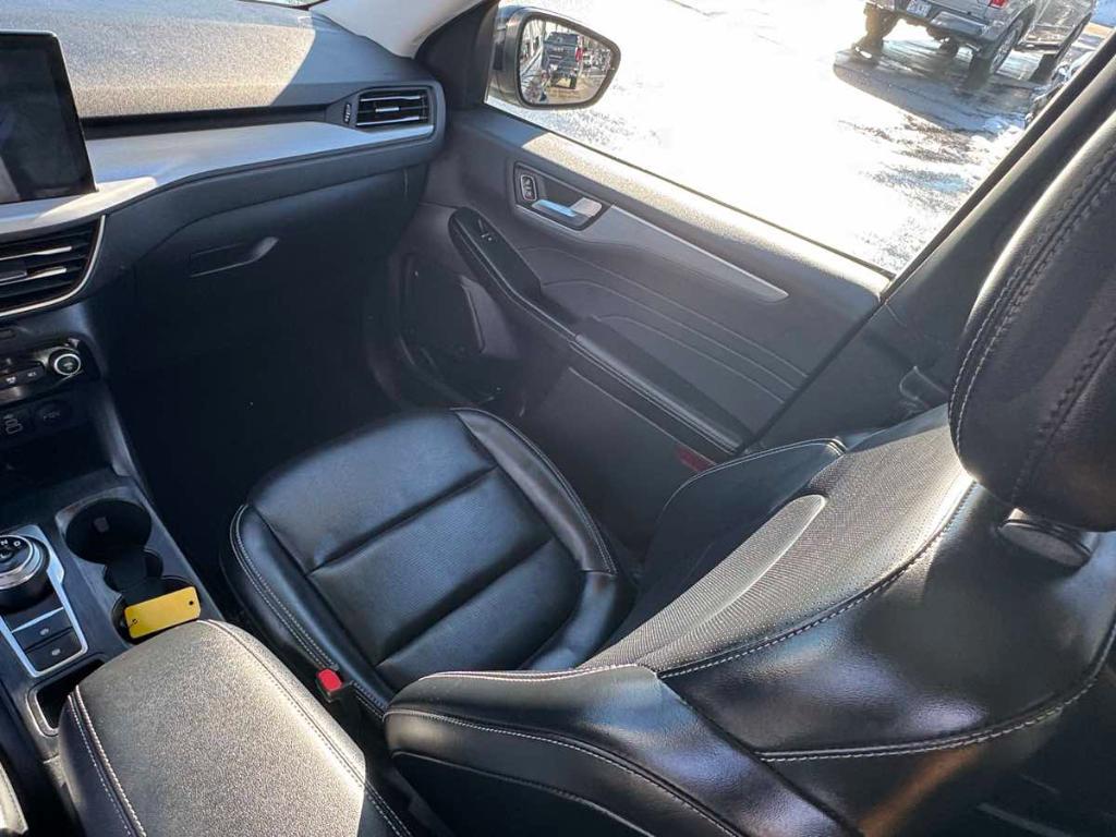 used 2024 Ford Escape car, priced at $25,900