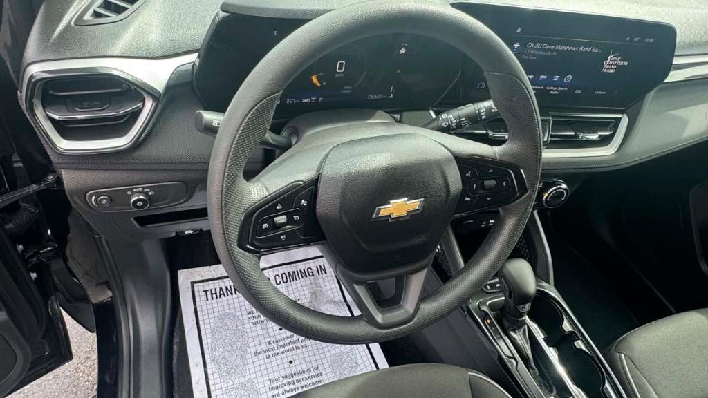 used 2025 Chevrolet TrailBlazer car, priced at $25,700