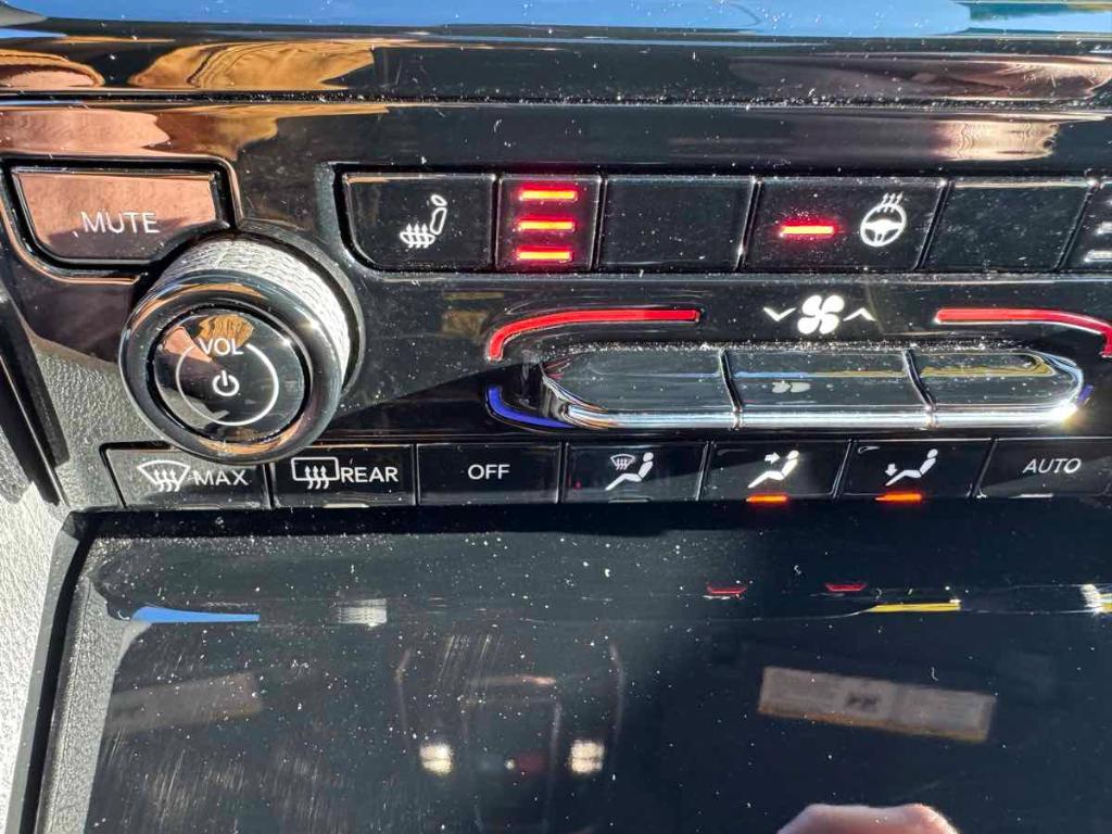 used 2023 Jeep Grand Cherokee L car, priced at $32,900