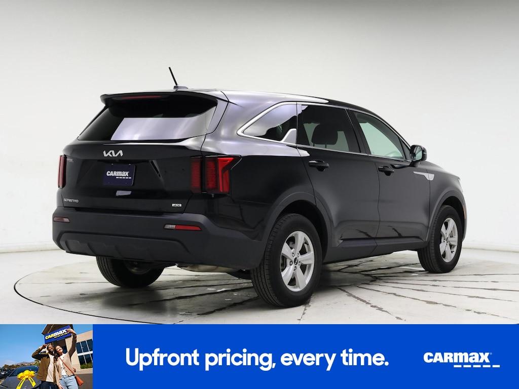 used 2023 Kia Sorento car, priced at $25,998