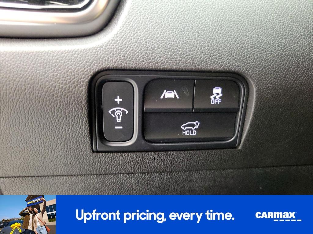 used 2023 Kia Sorento car, priced at $29,998