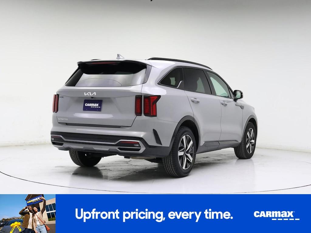 used 2023 Kia Sorento car, priced at $26,998