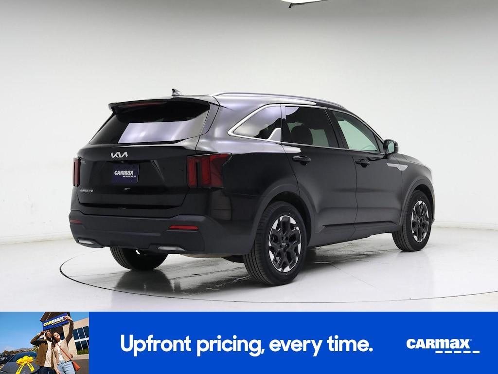 used 2024 Kia Sorento car, priced at $26,998