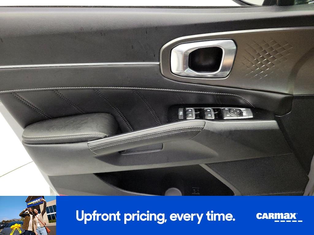 used 2023 Kia Sorento car, priced at $29,998