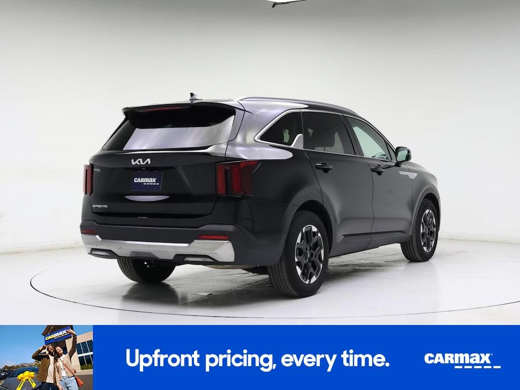 used 2024 Kia Sorento car, priced at $27,998