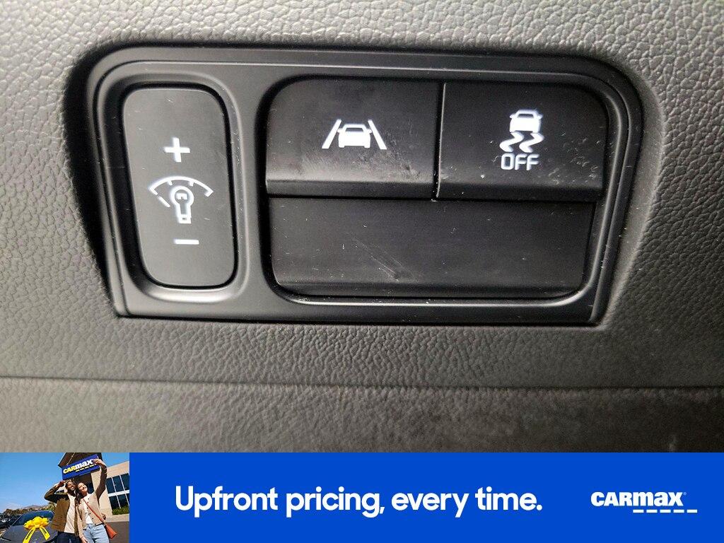 used 2023 Kia Sorento car, priced at $27,998