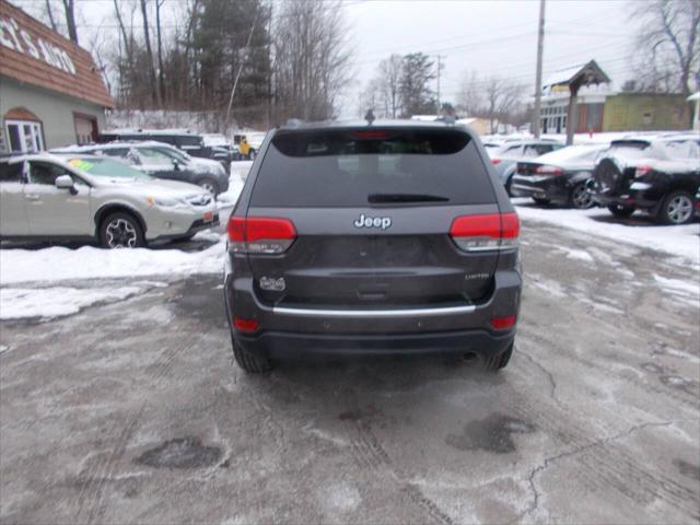 2015 Gray Jeep Grand Cherokee