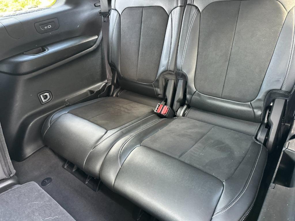 used 2024 Jeep Grand Cherokee L car, priced at $35,425