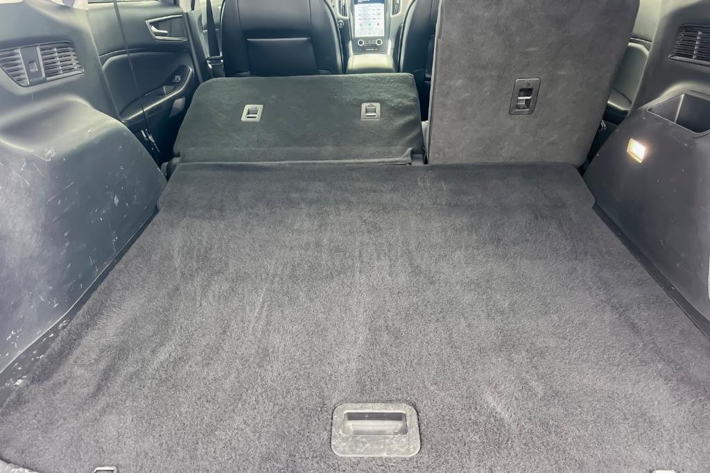 used 2023 Ford Edge car, priced at $20,001