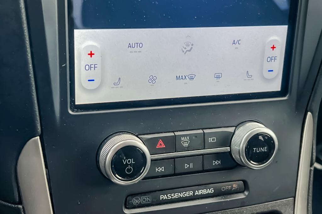 used 2023 Ford Edge car, priced at $20,001