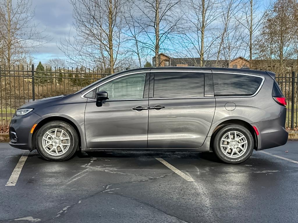 used 2023 Chrysler Pacifica car, priced at $23,150